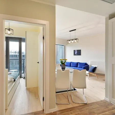 Hanza Tower Апартаменти
